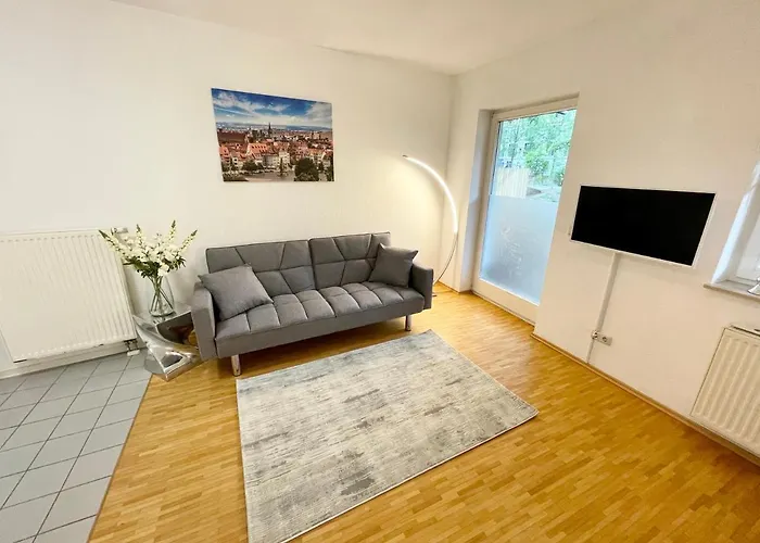 Blickfang - Modernes Direkt In Der Altstadt Von Mit Balkon - Lage Und Aussicht *