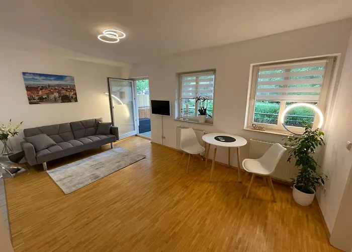 Blickfang - Modernes Direkt In Der Altstadt Von Mit Balkon - Lage Und Aussicht דירה *